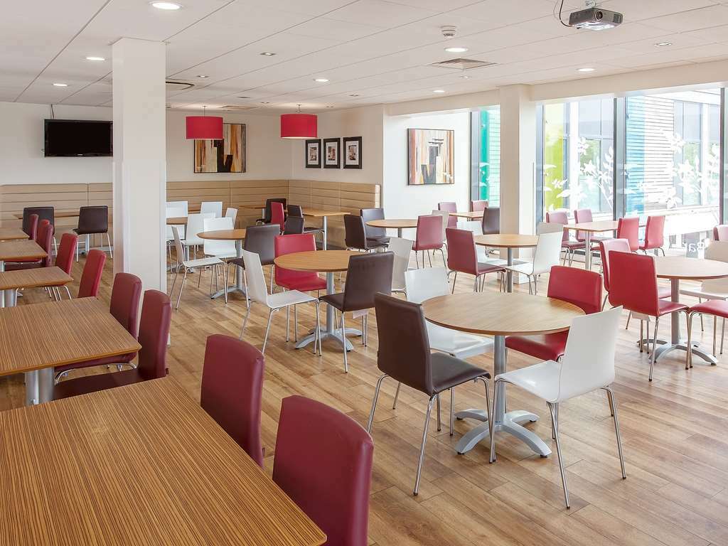 Ibis Budget London Heathrow Central Cranford Restaurace fotografie