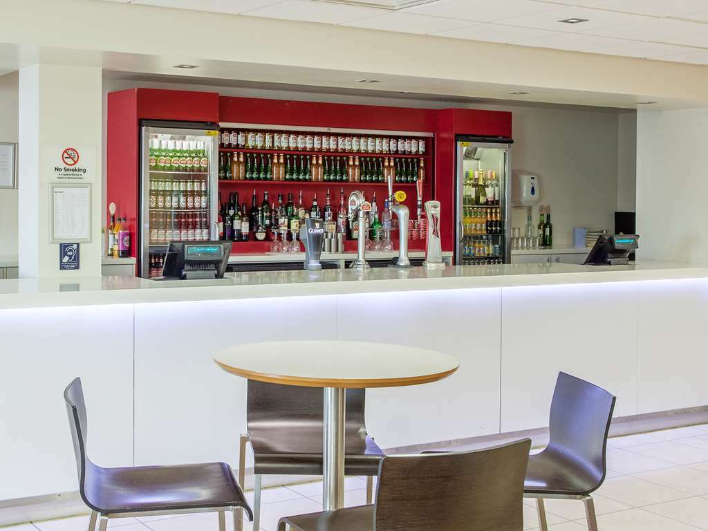 Ibis Budget London Heathrow Central Cranford Restaurace fotografie